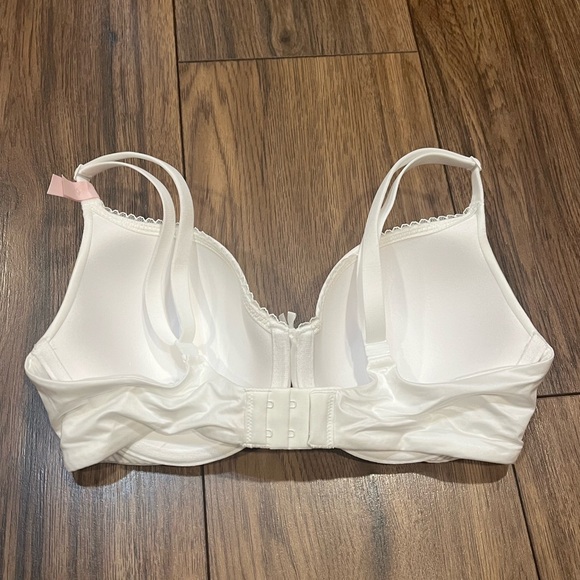 NWT Victoria's Secret Body by Victoria Full Coverage Lightly Lined T-Shirt Bra - Picture 13 of 14